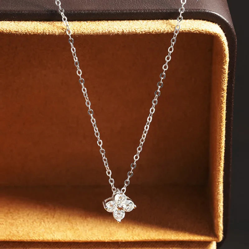 VVS1 D Flower Moissanite Pendant Necklace for Women-3