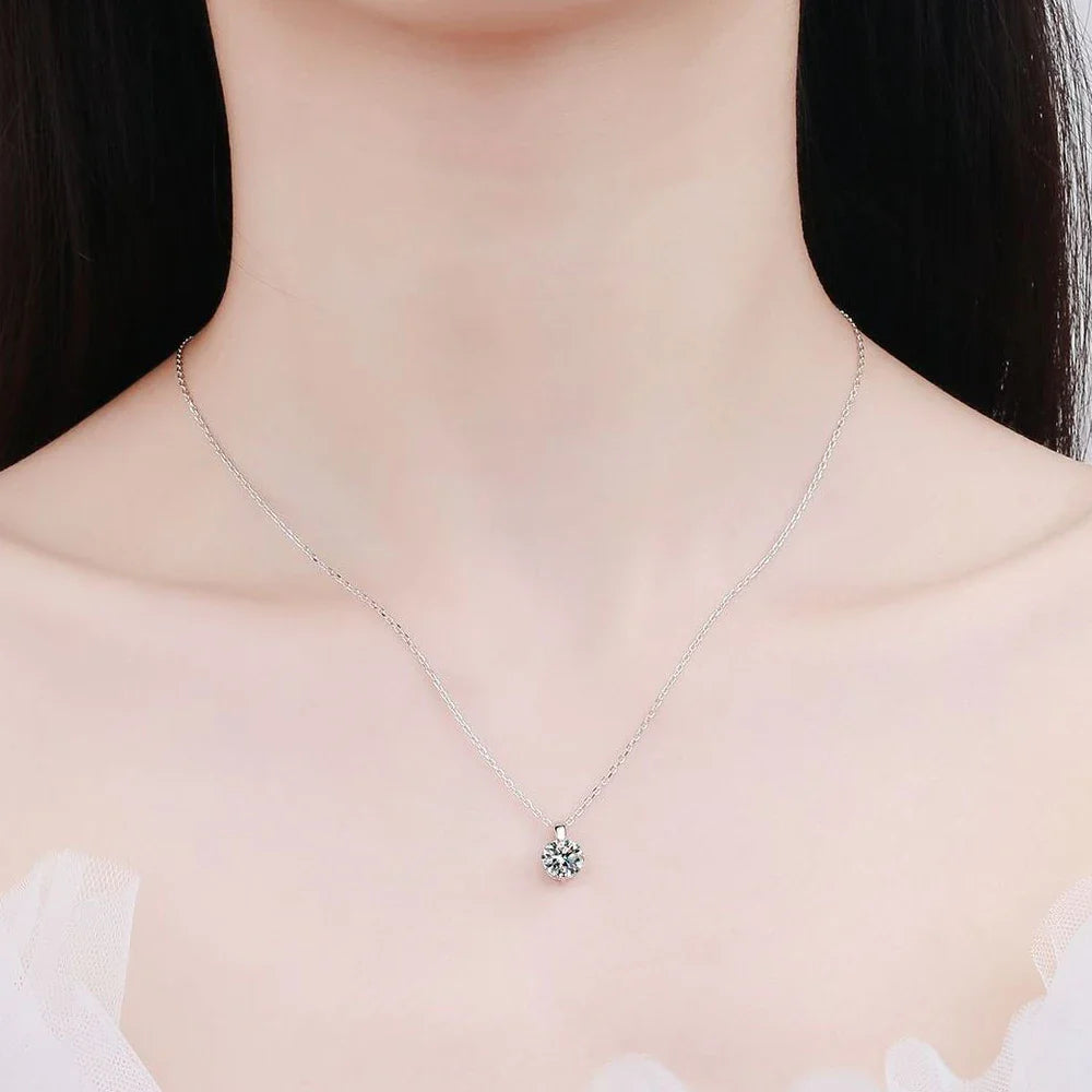VVS1 D Round Cut Moissanite Pendant Necklace for Women-3